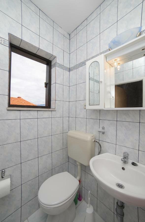 Studio Apartment Ana Supetar Exterior foto