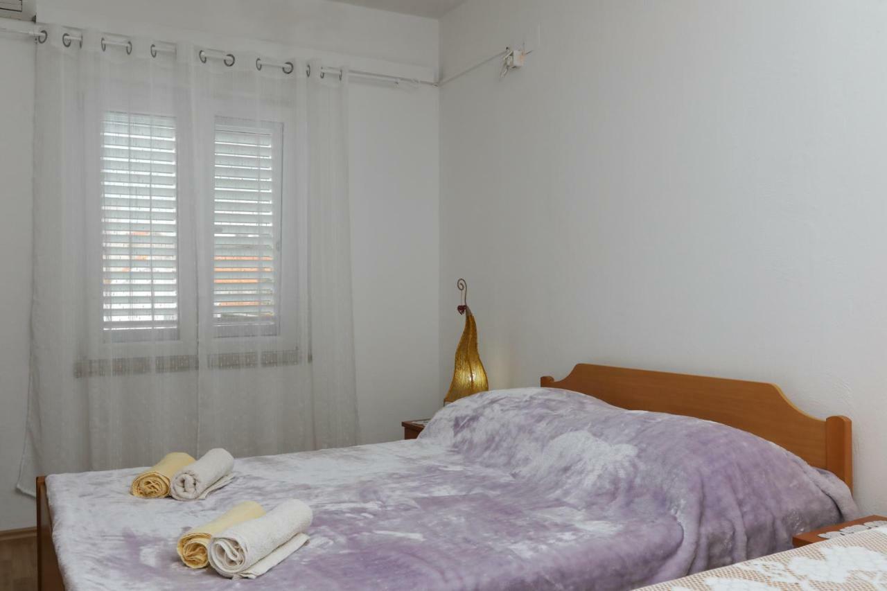 Studio Apartment Ana Supetar Exterior foto